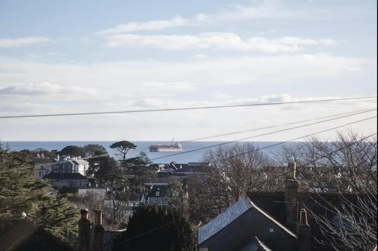 Falmouth Townhouse With Panoramic Sea View Terrace المظهر الخارجي الصورة