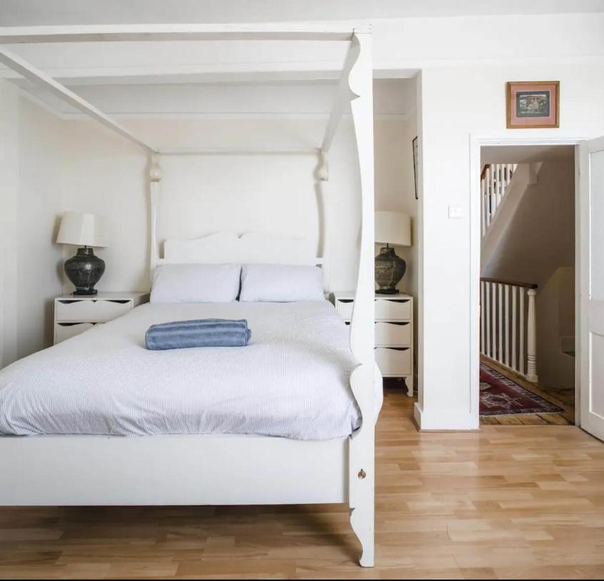 Falmouth Townhouse With Panoramic Sea View Terrace المظهر الخارجي الصورة
